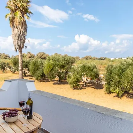 Surfer Paradise Naxos City