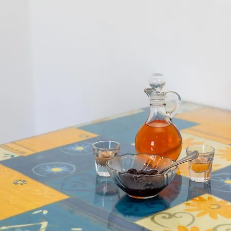 Surfer Paradise Apartman *