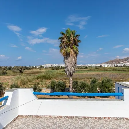 Surfer Paradise Daire Naxos City