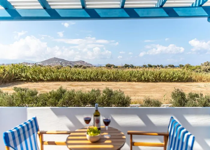 Surfer Paradise Apartment Naxos City