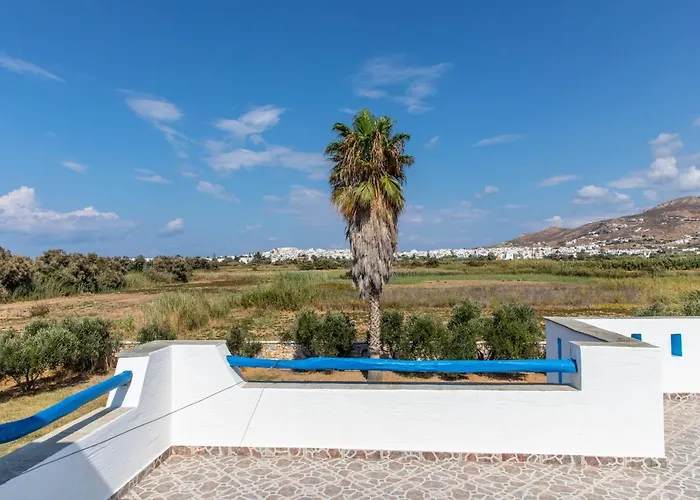 Surfer Paradise Apartment Naxos City