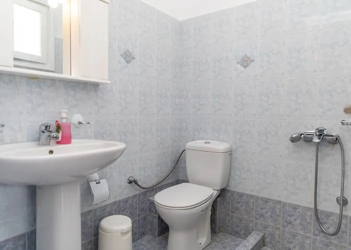 Surfer Paradise Naxos City